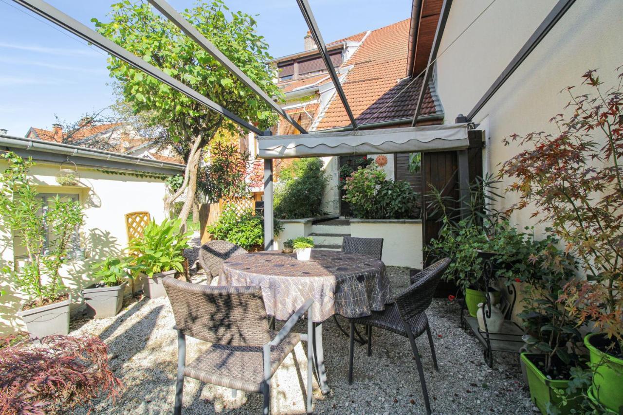 Maison Confortable Ornans + Jardin المظهر الخارجي الصورة